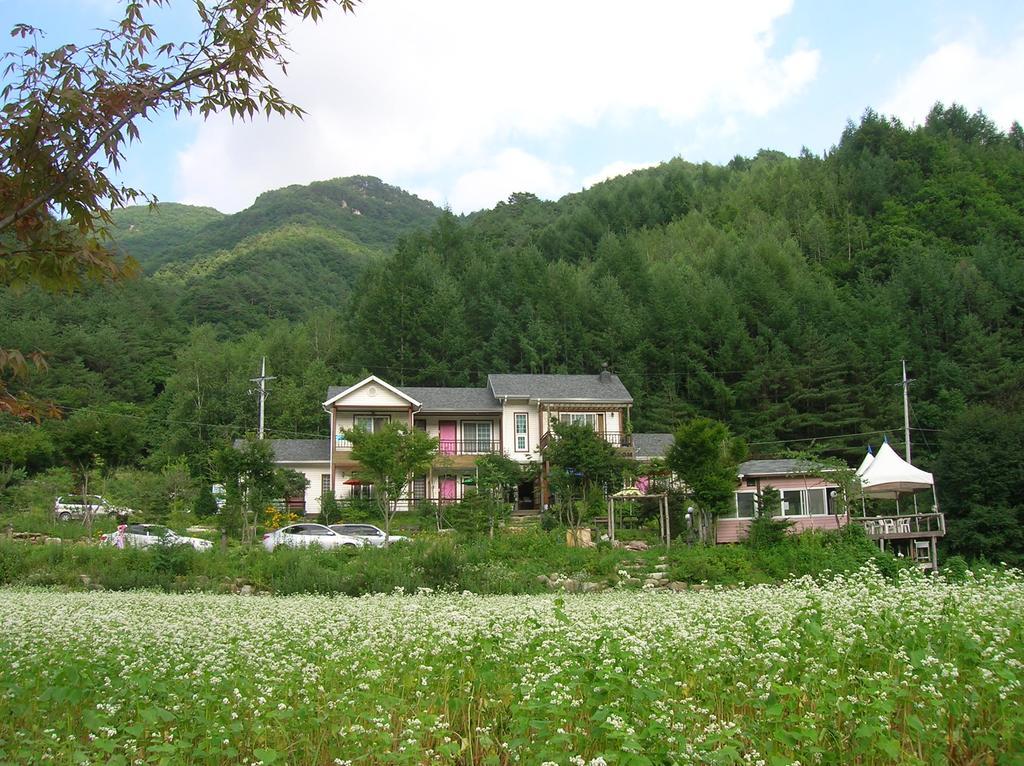 Geum Dang Lodge Jangphjong Kültér fotó
